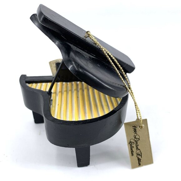 Mr Christmas Grand Piano Christmas Ornament Wood Hand Painted 1998 Vtg - Picture 3 of 7